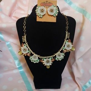 Plunder dawn earrings and summer necklace